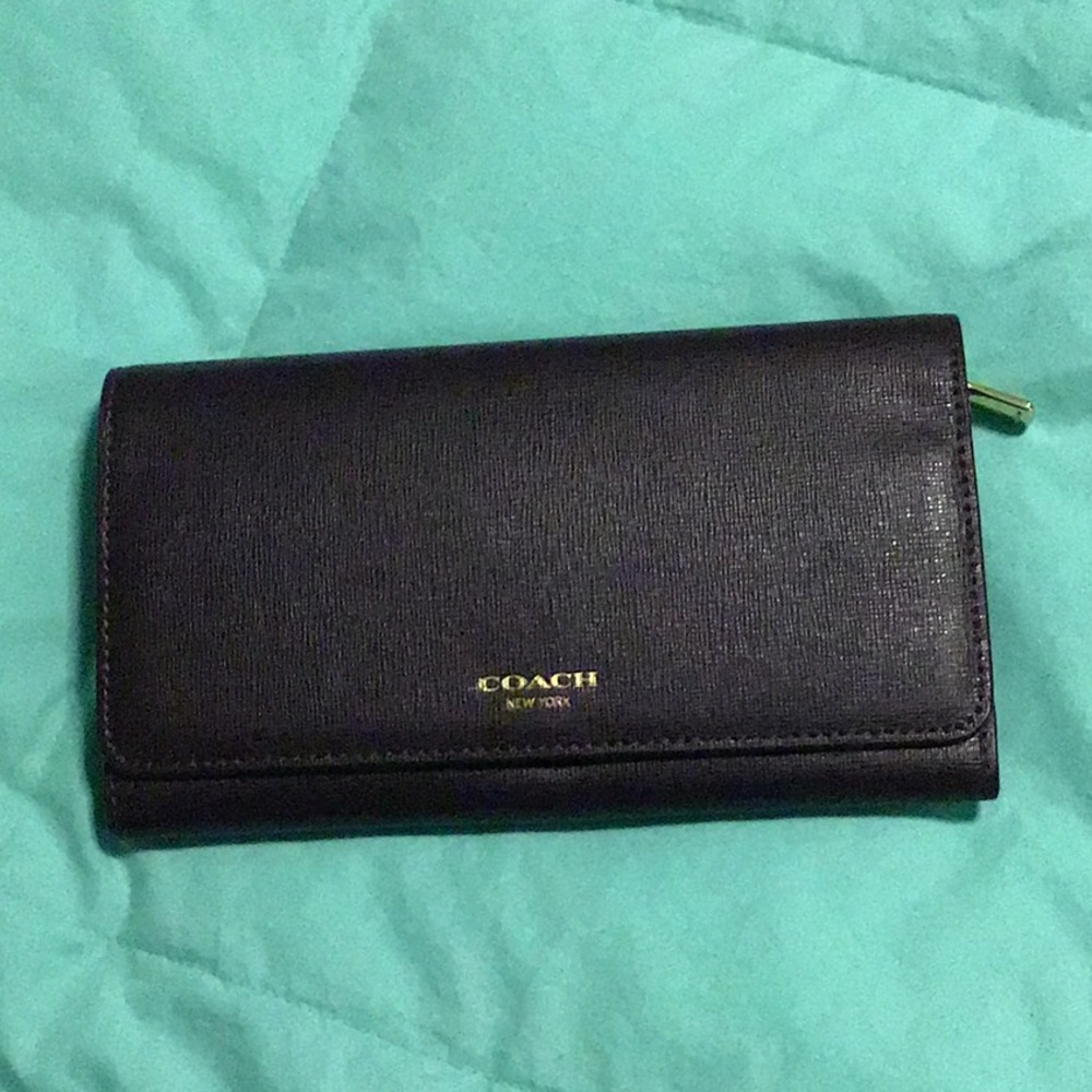Coach trifold check and credit card wallet